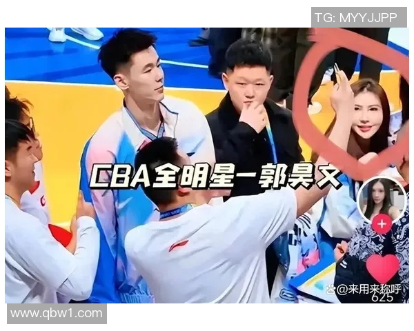 篮球明星幽默采访大揭秘笑料不断让你捧腹大笑的精彩瞬间 篮球明星幽默采访大揭秘笑料不断让你捧腹大笑的精彩瞬间